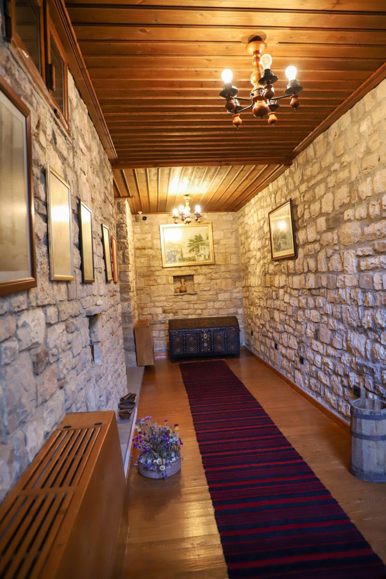 Villa Oda Tomori Berat Buitenkant foto