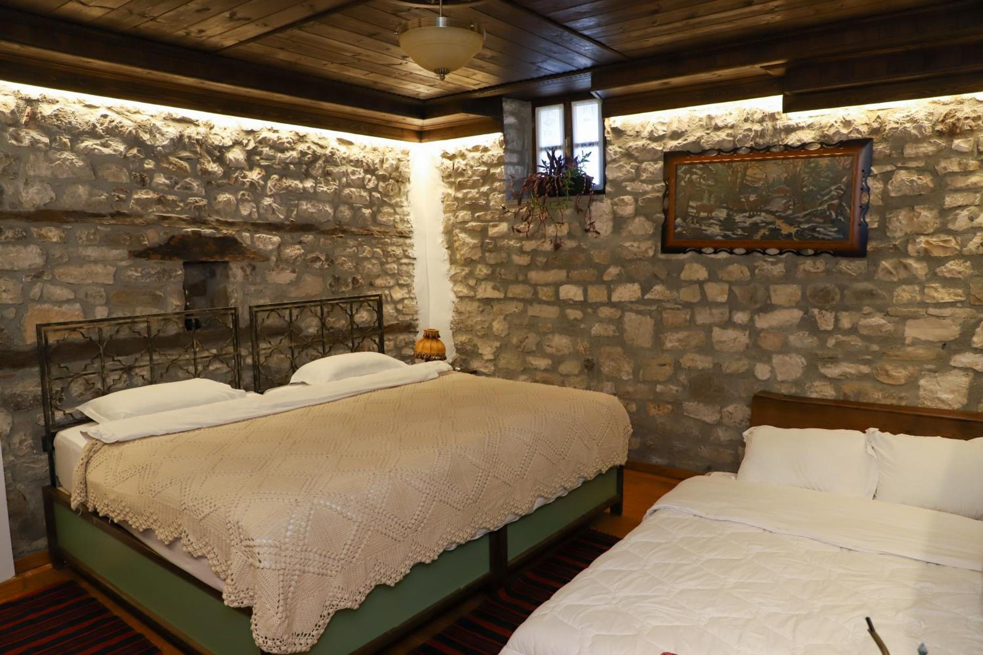 Villa Oda Tomori Berat Buitenkant foto
